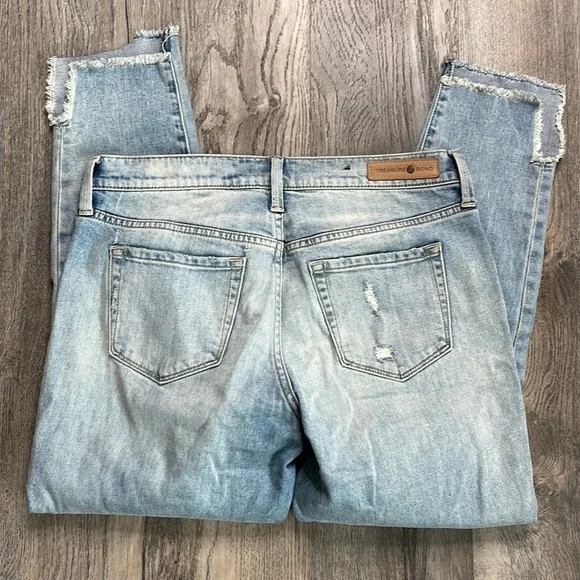 Treasure & Bond Women’s Distressed Mid Rise Skinny Boyfriend Ankle, size 27 - Picture 10 of 13